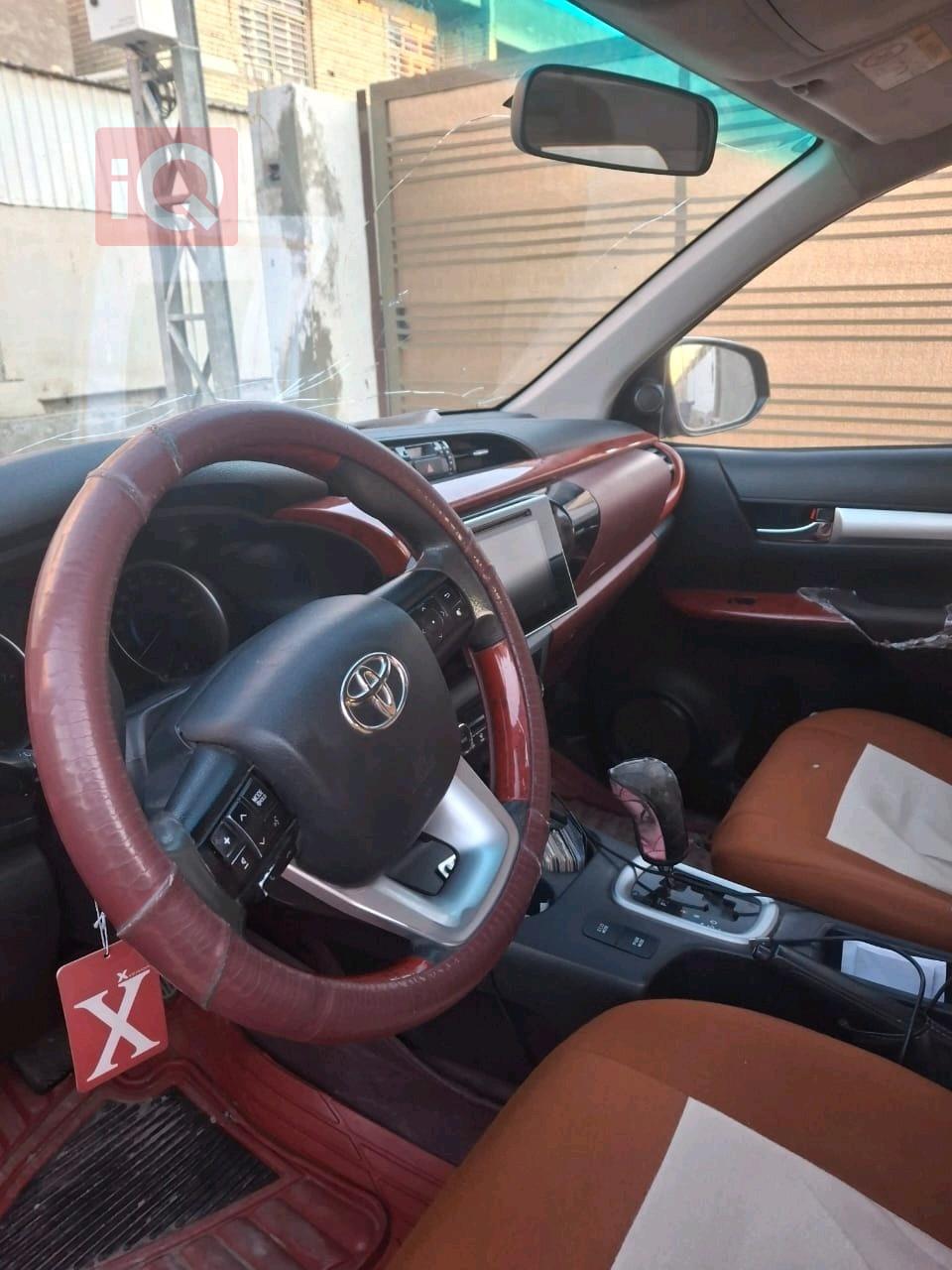 تويوتا هايلوكس